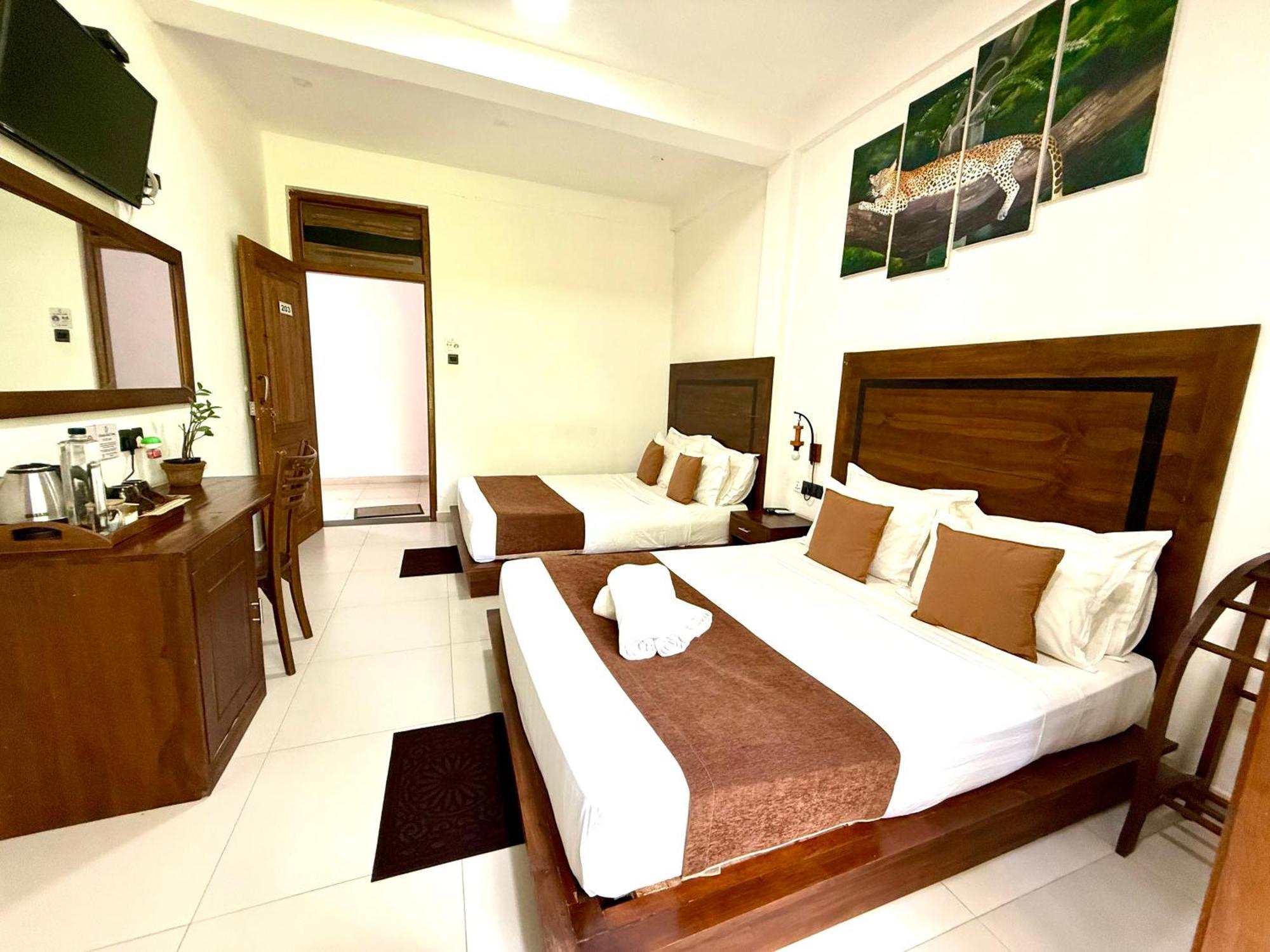 Divine Villa Anuradhapura Eksteriør billede